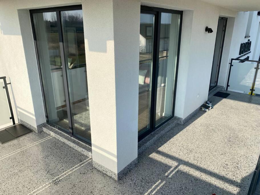 Nowoczesny Apartament Przy Ul Plazowej, Sarbinowo Buitenkant foto